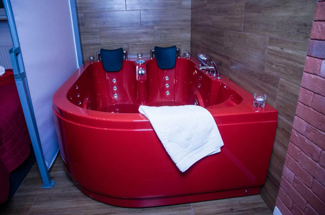 Jacuzzi Apartment Red Kraków Exteriör bild