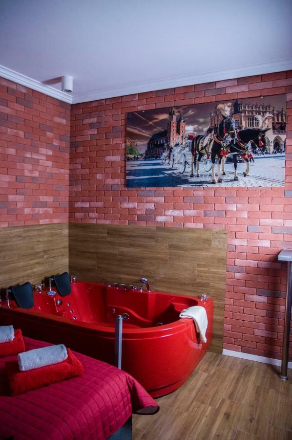 Jacuzzi Apartment Red Kraków Exteriör bild